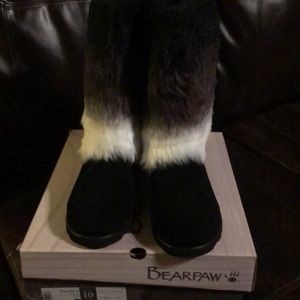 Brand new bear paw Regina boots!